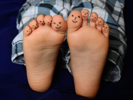 feet-toes-barefoot-2358333 feet, toes, barefoot-2358333.jpg